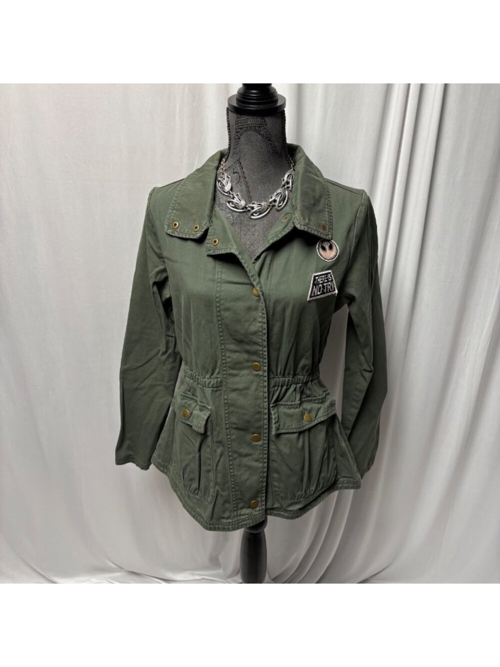 Star Wars Her Universe Olive Green Jacket Womens Size Medium Utility Yodo Patch